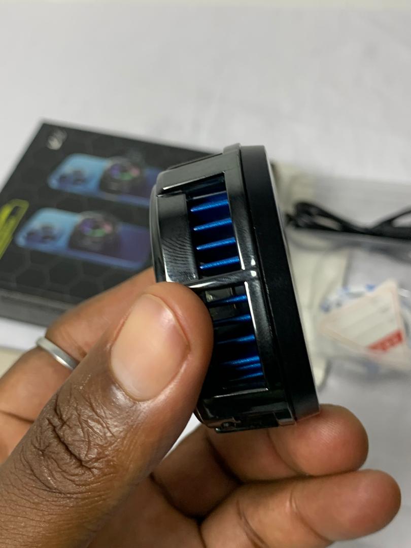 MAGNETIC PHONE COOLER — SEMICONDUCTOR COOLING FAN FOR GAMING
