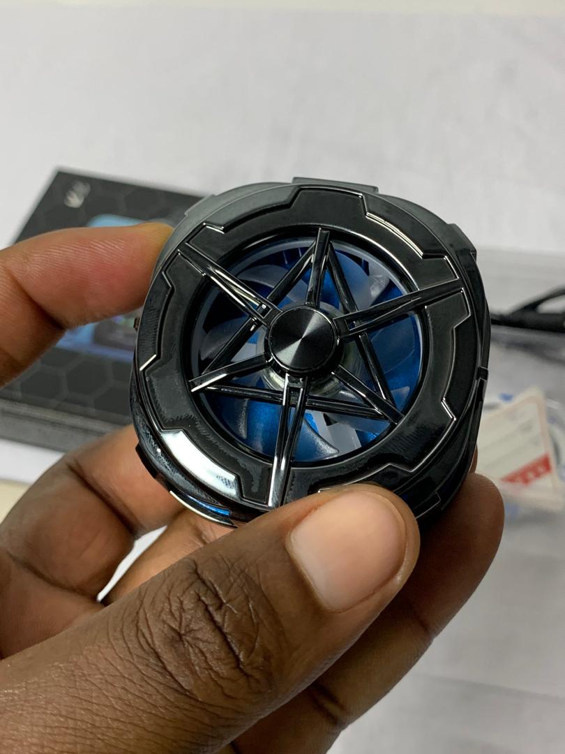 MAGNETIC PHONE COOLER — SEMICONDUCTOR COOLING FAN FOR GAMING
