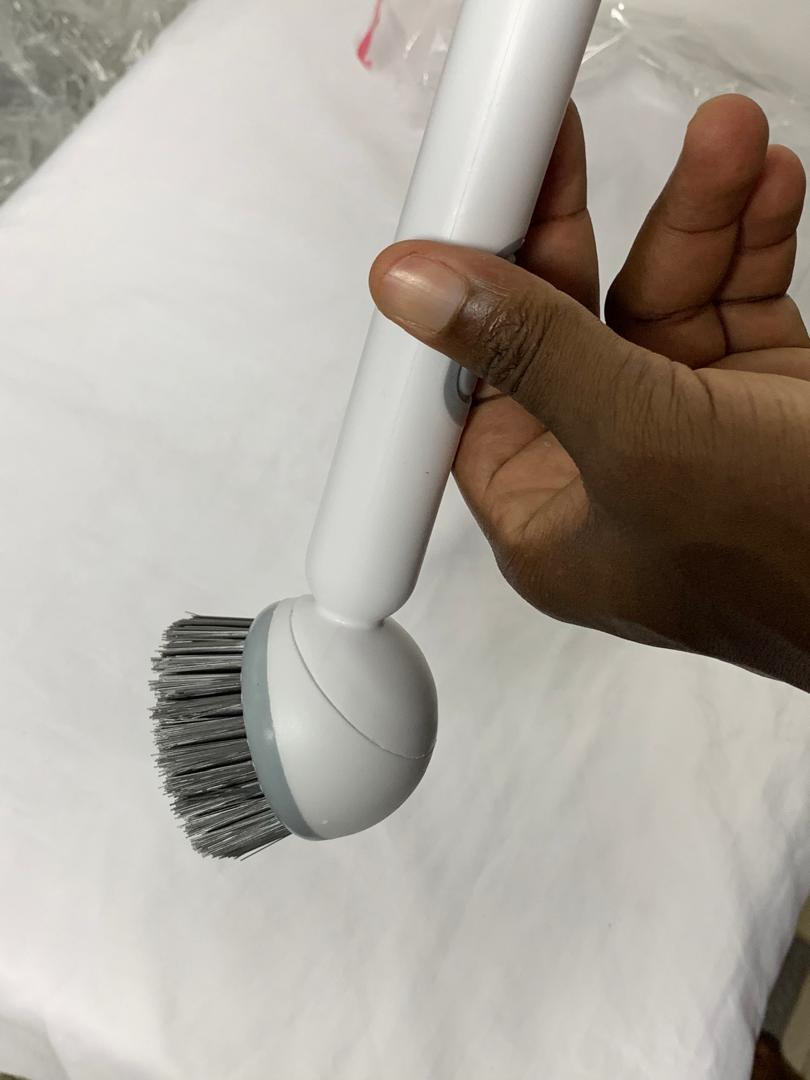AUTO SOAP DISPENSING DISH BRUSH — KITCHEN CLEANING BRUSH