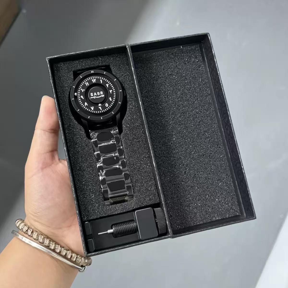 SABR MAGNETIC BALL WATCH — ARABIC NUMERALS STEEL BRACELE